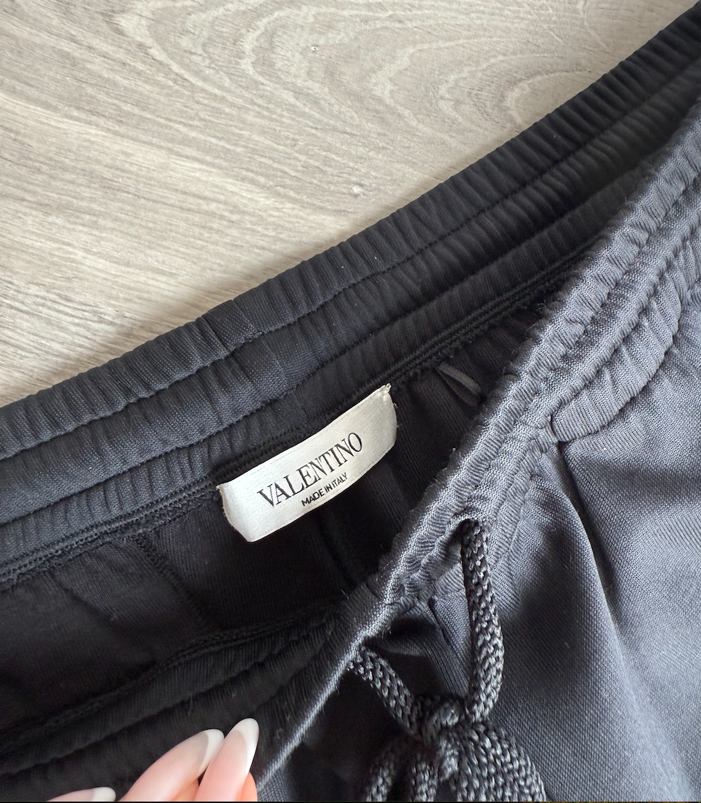 Pantalones de chándal negros Valentino con raya lateral blanca TL