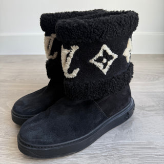 Bottes fourrées Louis Vuitton noires avec logo beige taille 37